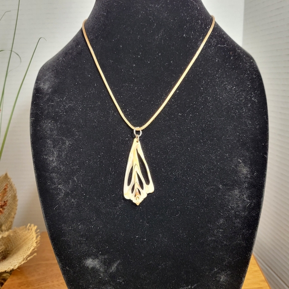 Vintage Natural Sea Shell Slice Necklace Pendant - Picture 2 of 14